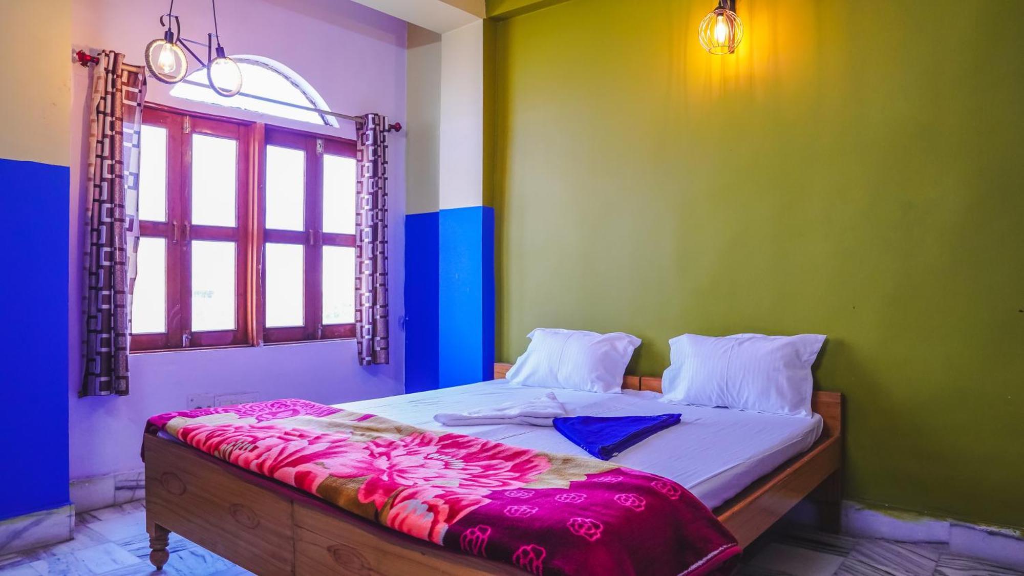 Safar Hostel Пушкар Екстериор снимка
