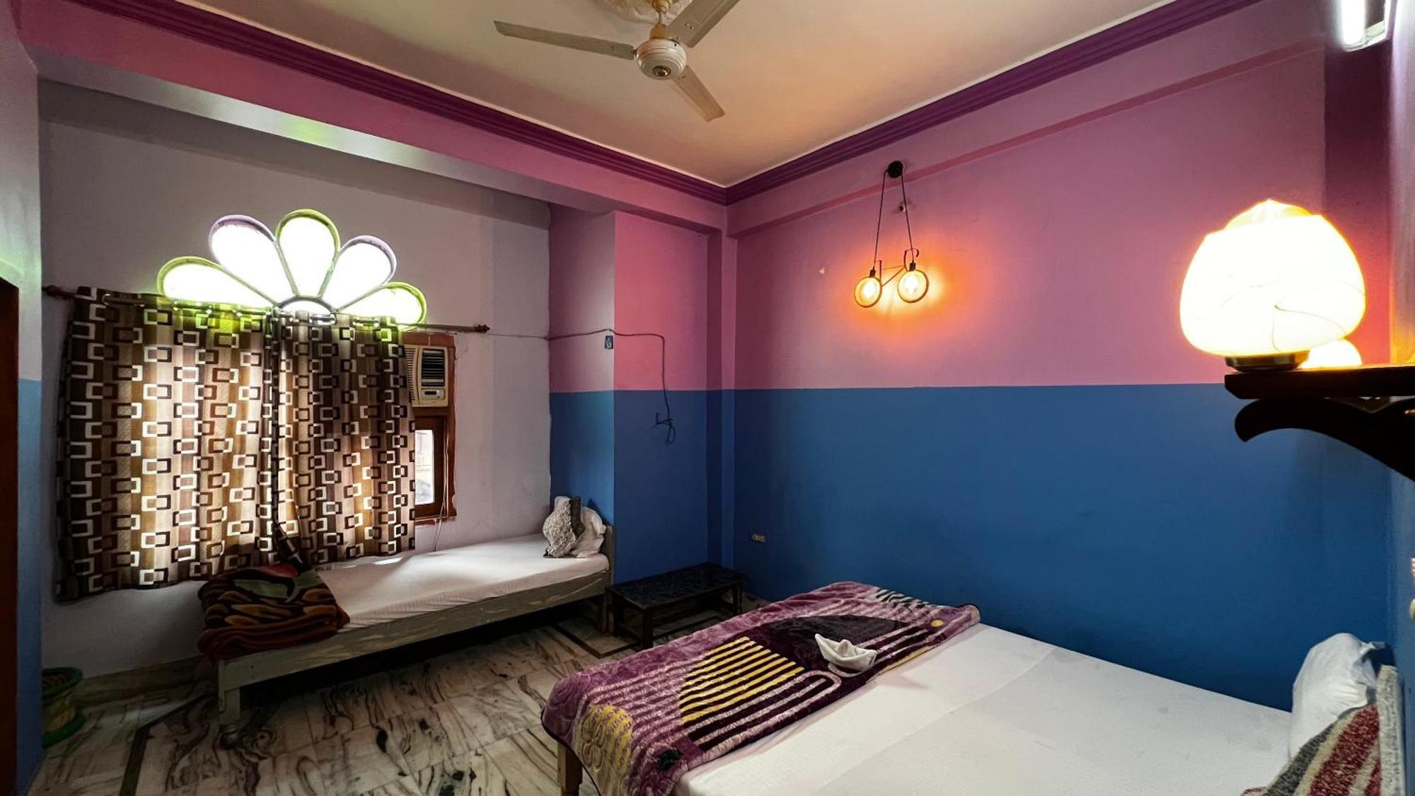 Safar Hostel Пушкар Екстериор снимка