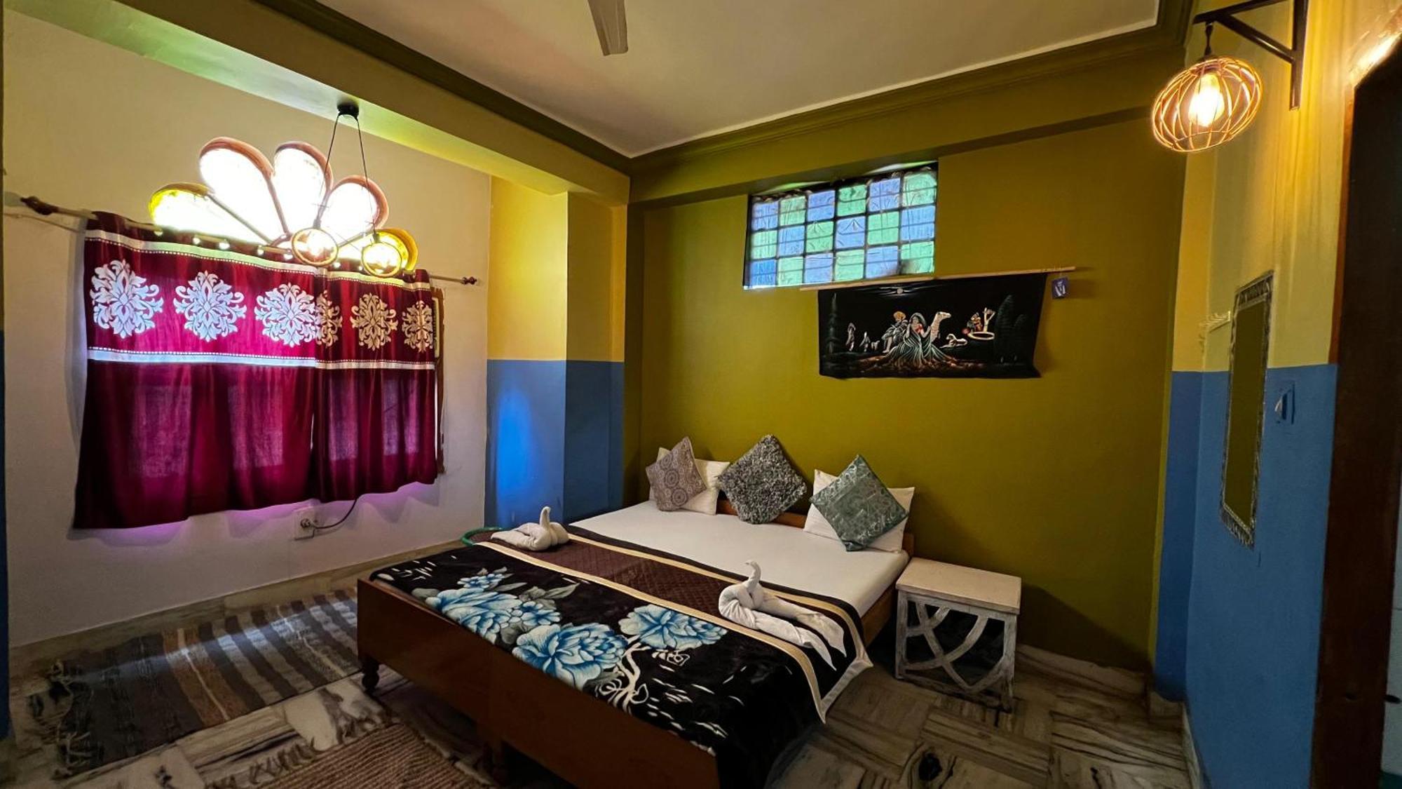 Safar Hostel Пушкар Екстериор снимка