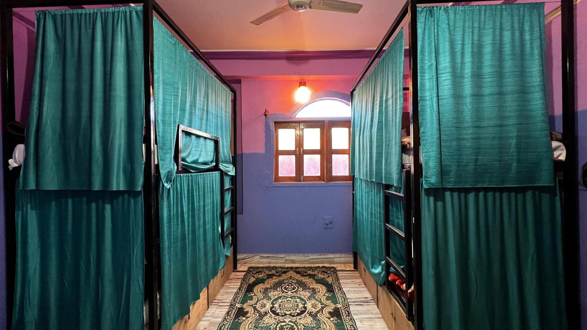Safar Hostel Пушкар Екстериор снимка