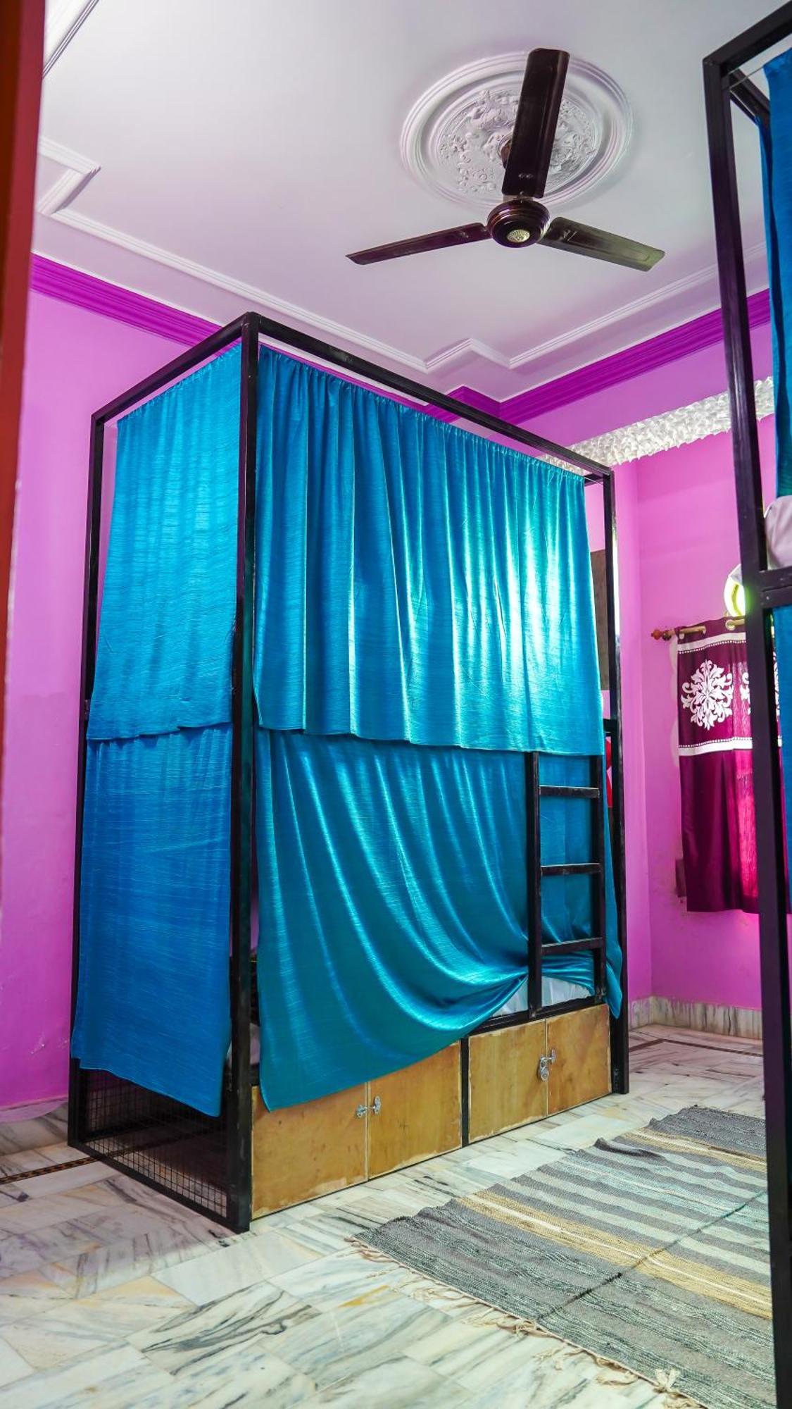 Safar Hostel Пушкар Екстериор снимка